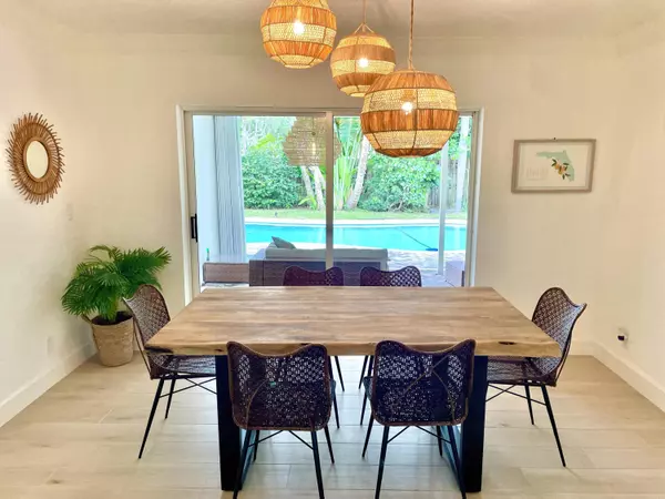 Boca Raton, FL 33486,921 NW 7th ST