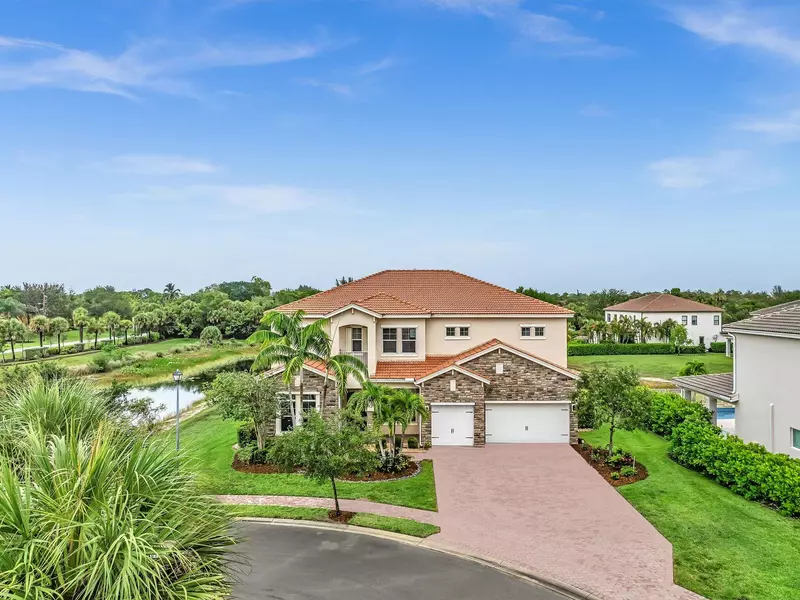 8965 Cypress Grove LN, Royal Palm Beach, FL 33411