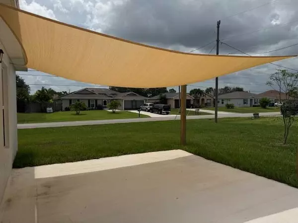 Port Saint Lucie, FL 34953,591 SW Halifax AVE