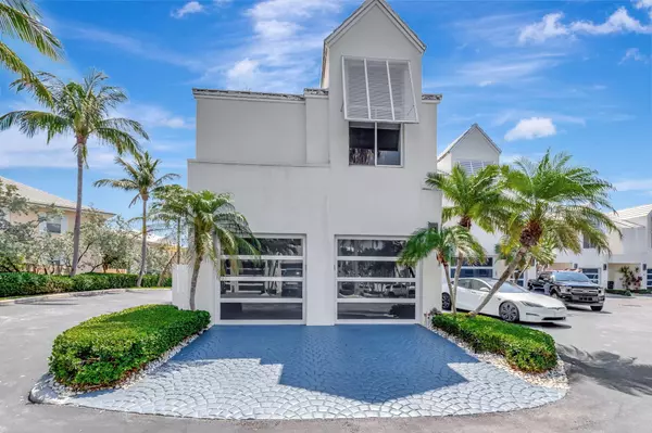Delray Beach, FL 33483,2115 S Ocean BLVD 14
