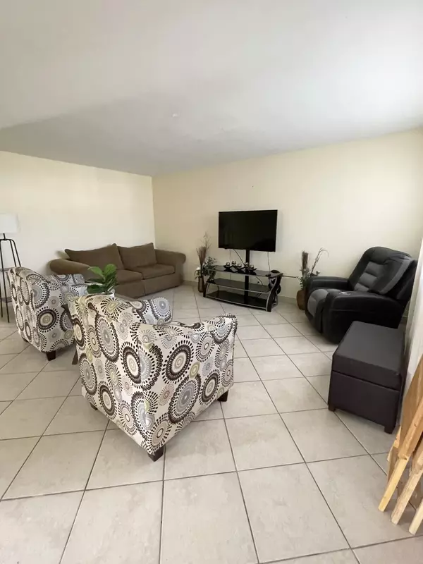 Delray Beach, FL 33446,525 Monaco K