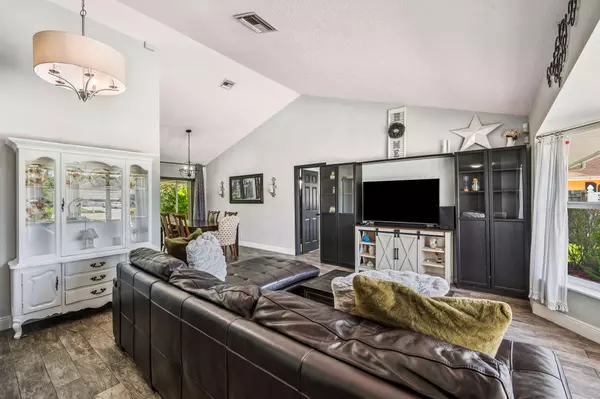 Wellington, FL 33414,11729 Greenbriar CIR