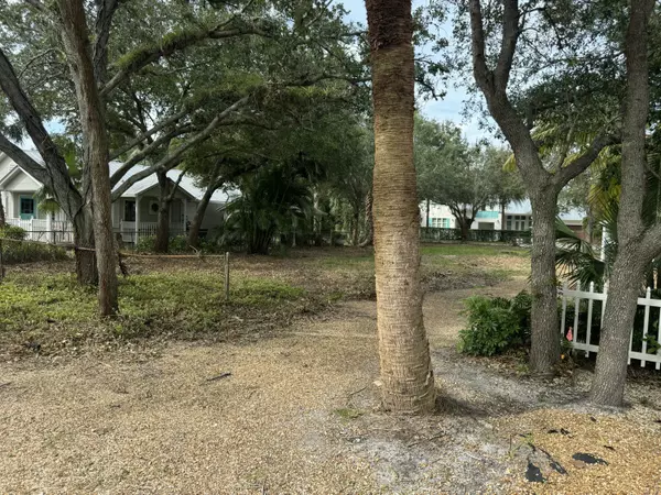 Stuart, FL 34994,Lot 15 SW Halpatiokee ST