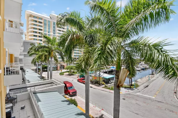Boynton Beach, FL 33435,100 NE 6th ST 306