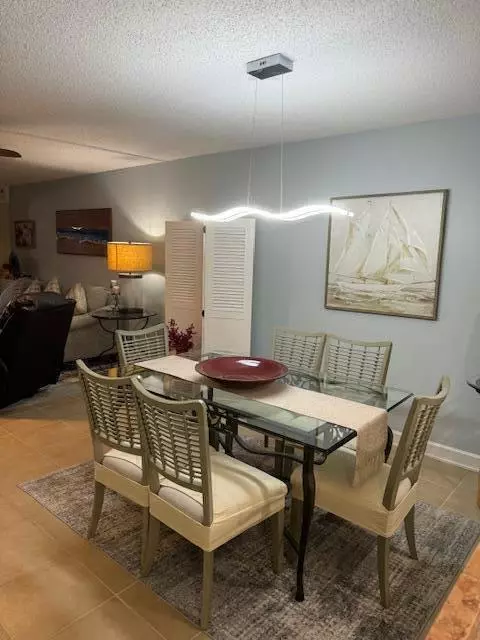 Delray Beach, FL 33483,920 Dogwood DR 163