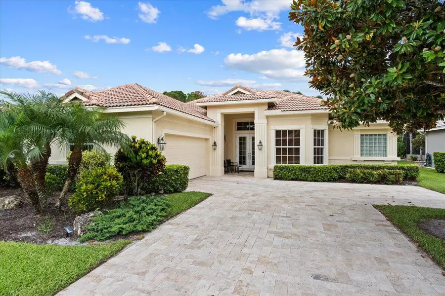 10117 Crosby PL, Port Saint Lucie, FL 34986