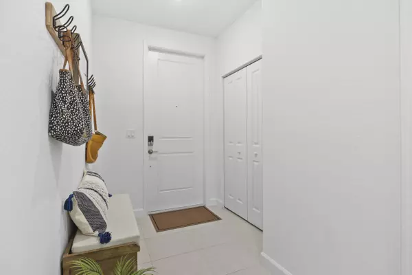 Port Saint Lucie, FL 34984,209 SE Woodbark ST