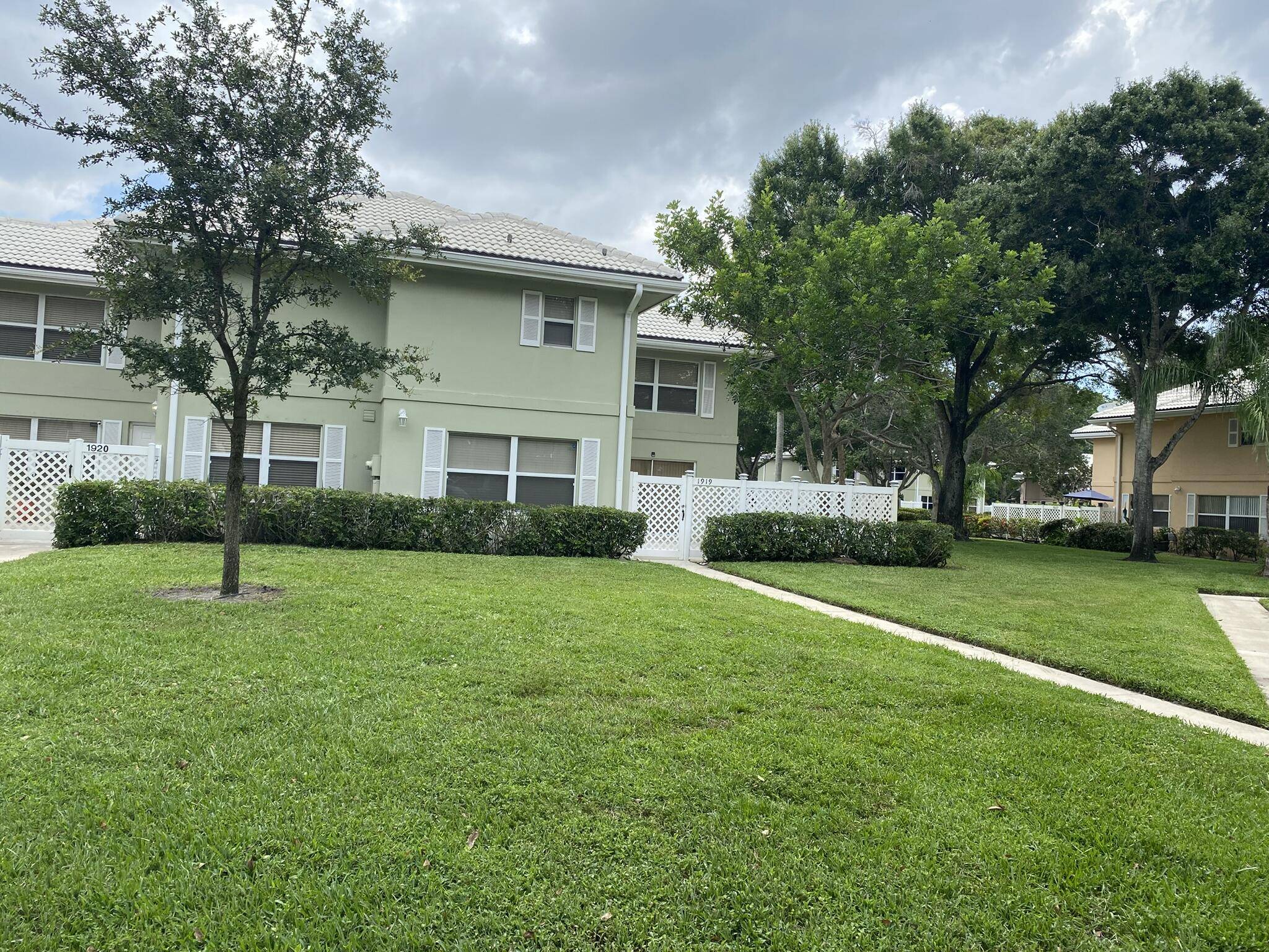 West Palm Beach, FL 33409,1919 Stratford WAY