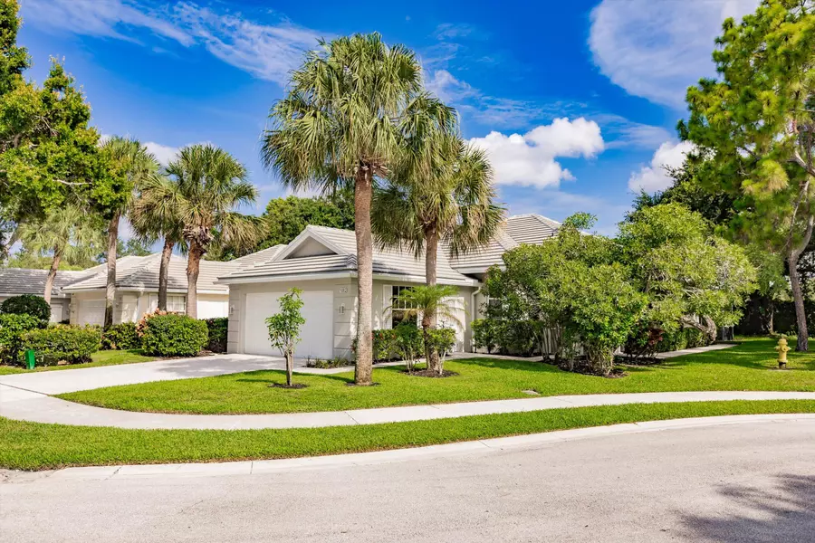 1082 Bedford AVE, Palm Beach Gardens, FL 33403