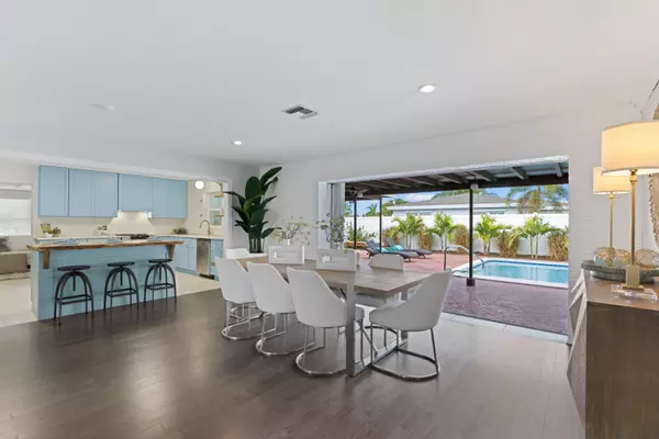 North Palm Beach, FL 33408,541 Kingfish RD