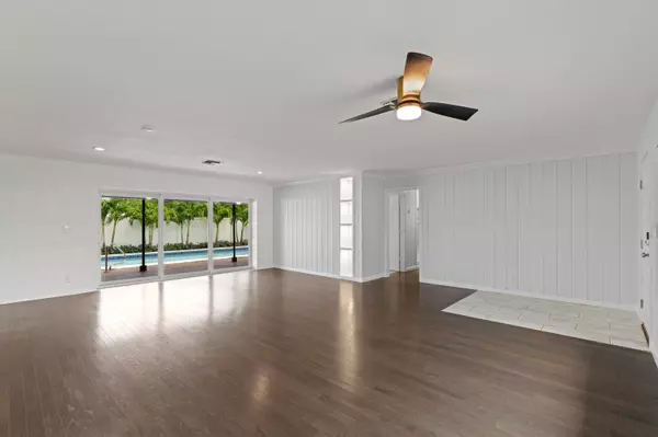 North Palm Beach, FL 33408,541 Kingfish RD