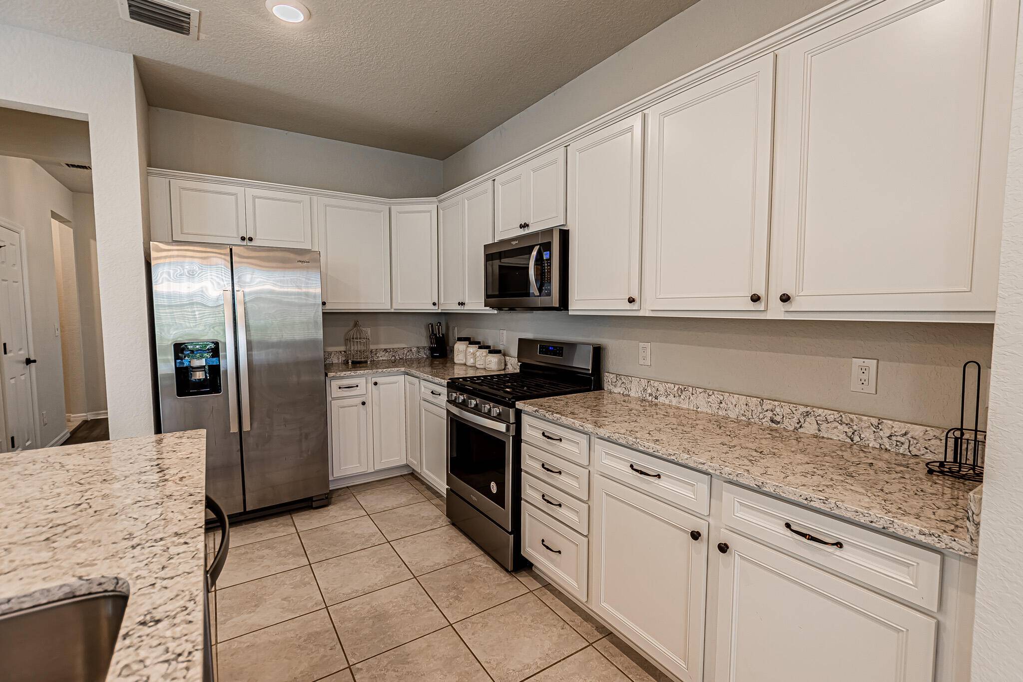 Port Saint Lucie, FL 34984,379 SE Courances DR
