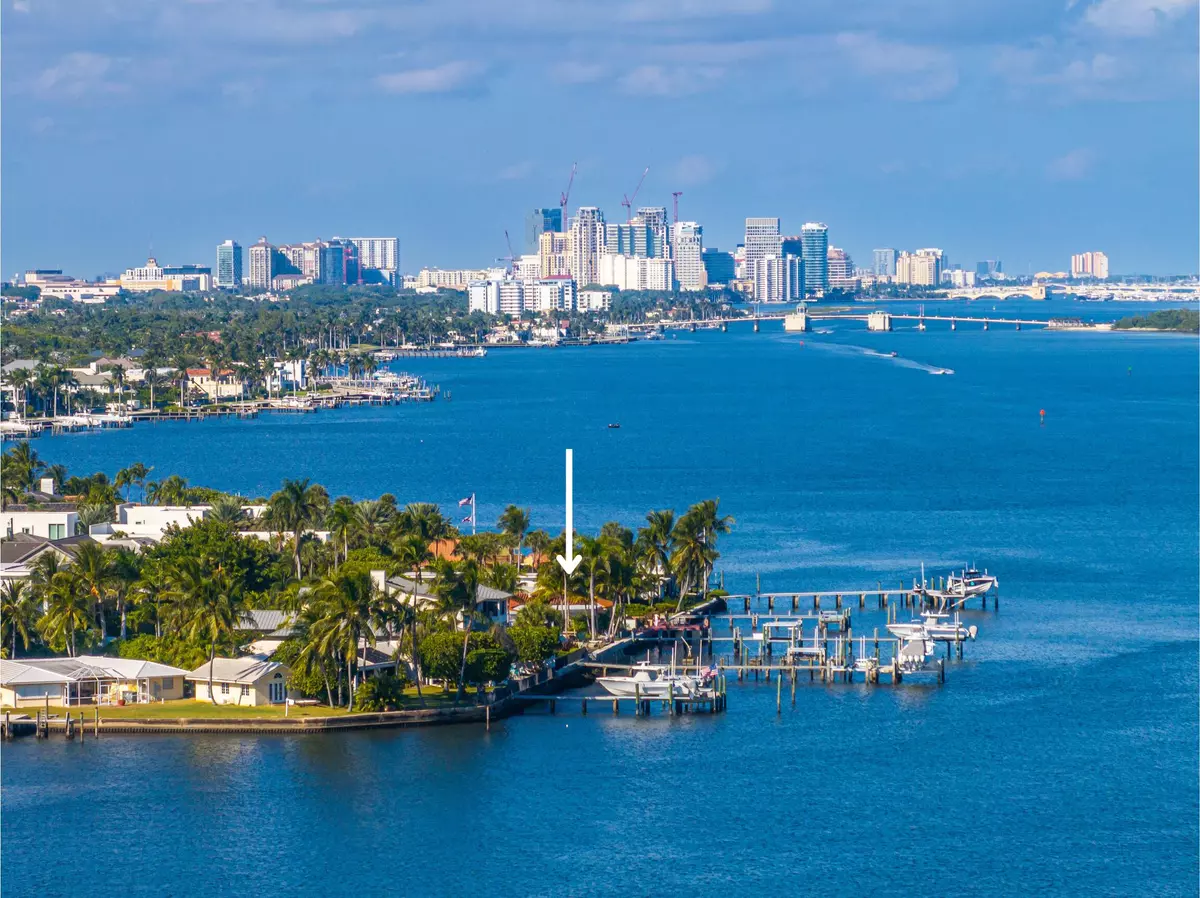 West Palm Beach, FL 33405,7932 Flagler CT