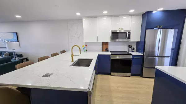 Pompano Beach, FL 33069,3150 N Course LN 602