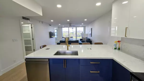 Pompano Beach, FL 33069,3150 N Course LN 602