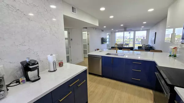 Pompano Beach, FL 33069,3150 N Course LN 602