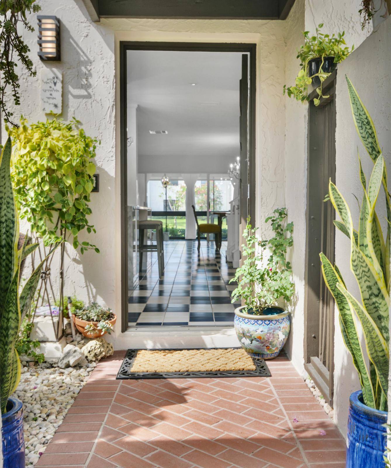 Boca Raton, FL 33433,8045 Eastlake DR 1-D