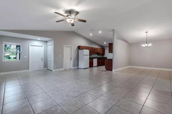 1025 Staghorn ST, Wellington, FL 33414