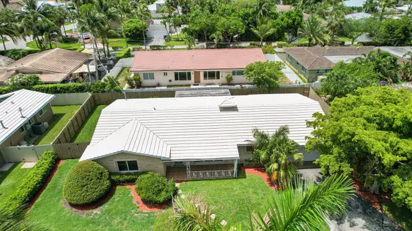 Pompano Beach, FL 33062,2750 SE 3rd ST