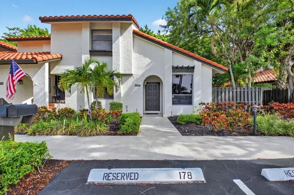 5859 Fox Hollow DR A, Boca Raton, FL 33486