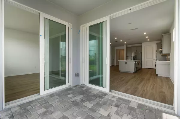 Vero Beach, FL 32967,8395 Pequod AVE Prestige 105