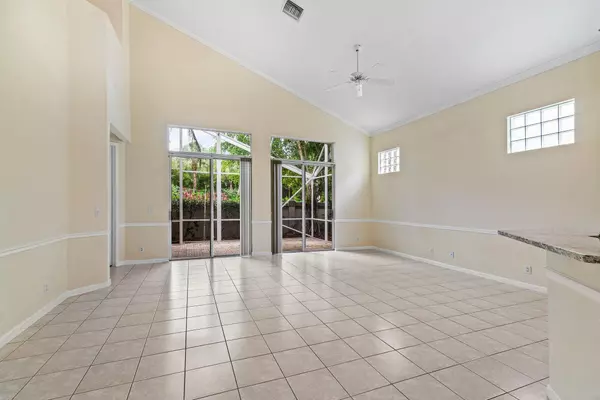 West Palm Beach, FL 33412,7690 Hummingbird CT