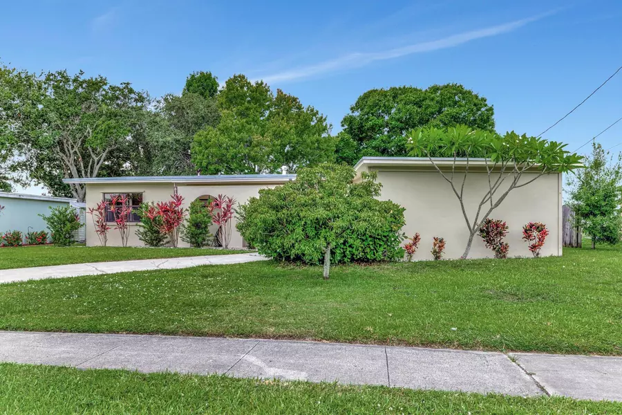 3178 SE Monte Vista ST, Port Saint Lucie, FL 34952