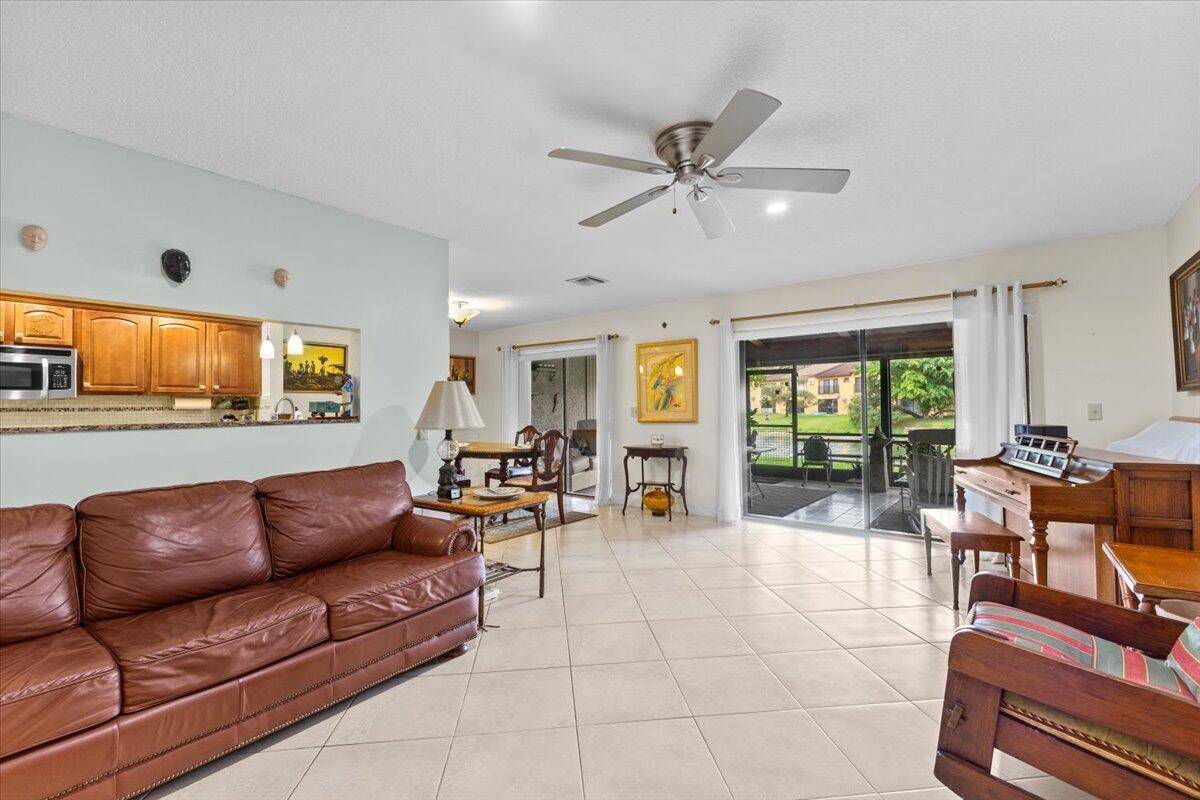 Sunrise, FL 33351,9171 NW 45 ST