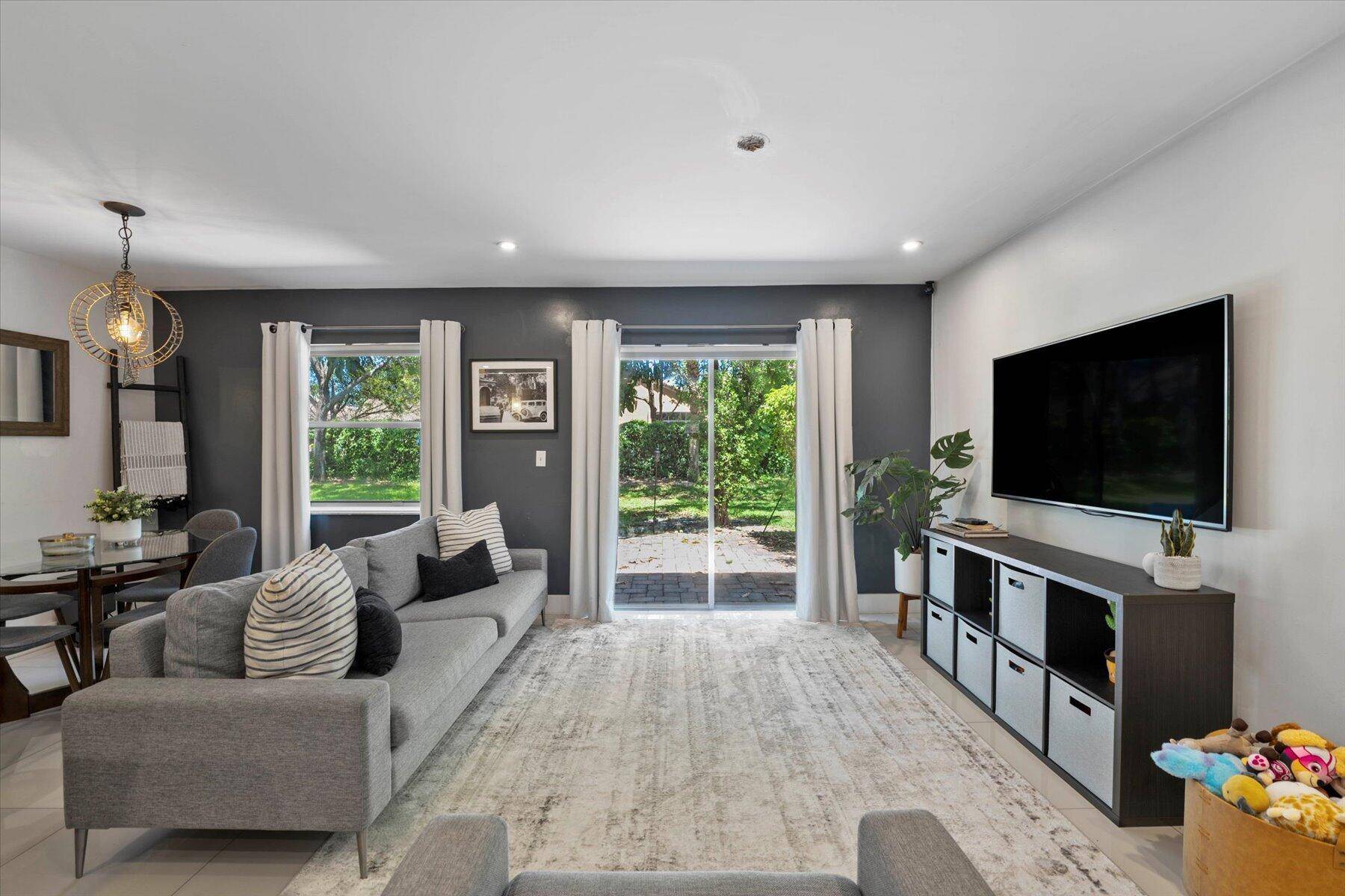 Lake Worth, FL 33463,6960 Mill Brook PL
