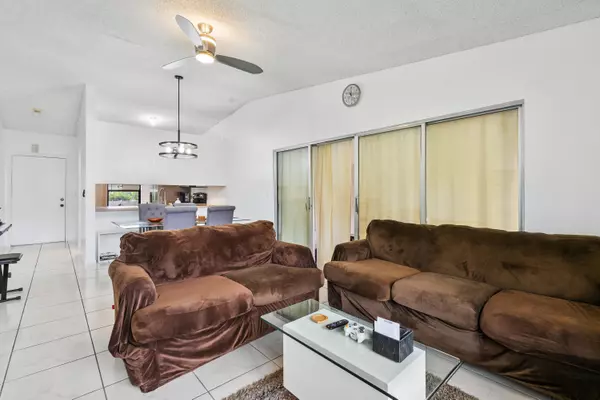 Delray Beach, FL 33484,15887 Forsythia CIR