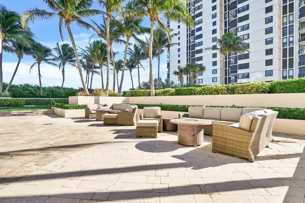 Singer Island, FL 33404,5380 N Ocean DR 18j