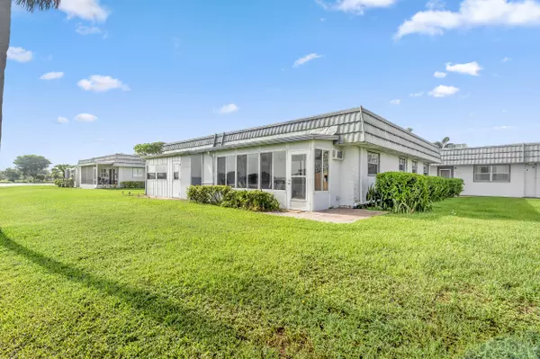 Delray Beach, FL 33446,8 Waterford A