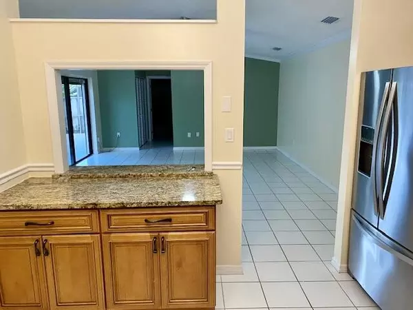 Fort Pierce, FL 34950,1431 Captains WALK 17