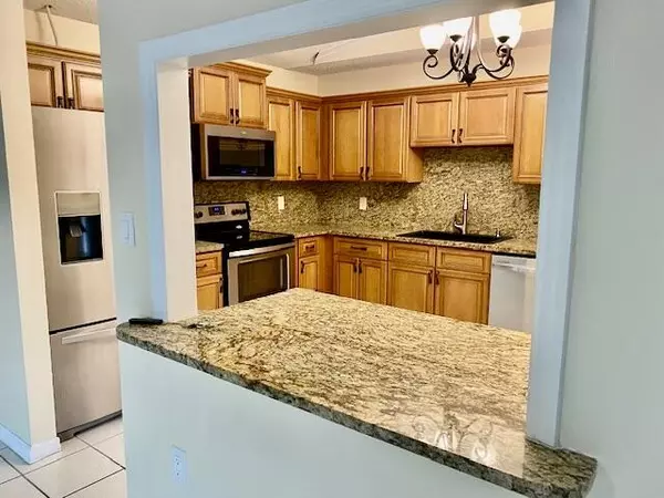 Fort Pierce, FL 34950,1431 Captains WALK 17