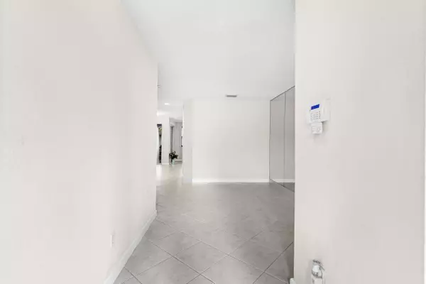 Royal Palm Beach, FL 33414,2280 W Shoma DR