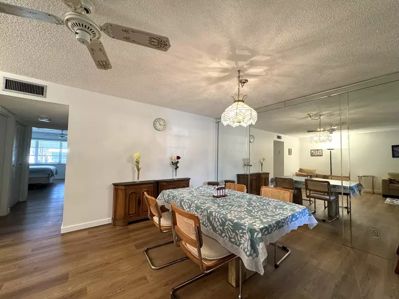 4675 NW 3rd CT B, Delray Beach, FL 33445