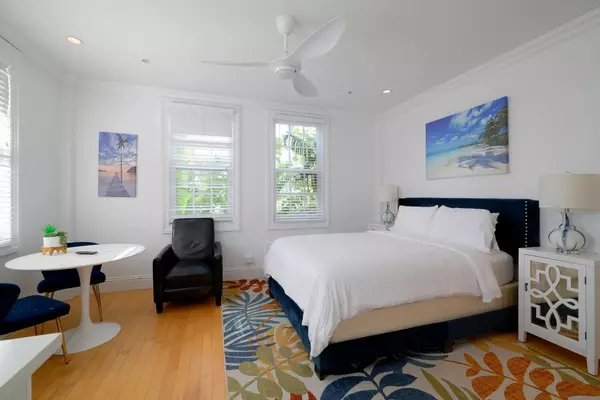 Palm Beach, FL 33480,235 Sunrise AVE 3265