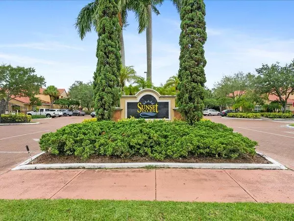 Royal Palm Beach, FL 33411,10288 Fox Trail Rd S. 311