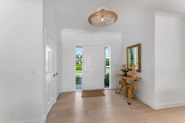 North Palm Beach, FL 33408,12058 Turtle Beach RD