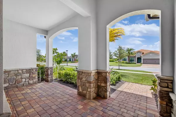 Palm Beach Gardens, FL 33412,9218 Balsamo DR