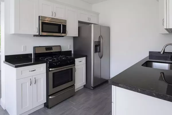 815 Upland RD 12, West Palm Beach, FL 33401