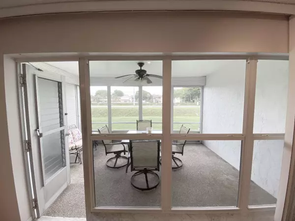 Delray Beach, FL 33445,2915 SW 15th ST 103