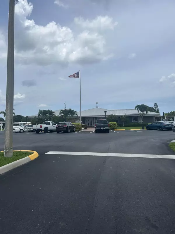 Fort Pierce, FL 34982,86 Sandhill BLVD