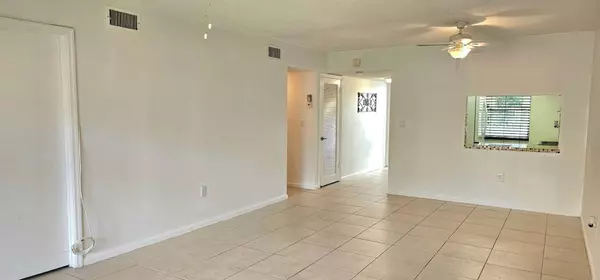 Boca Raton, FL 33428,9818 Marina BLVD 1226