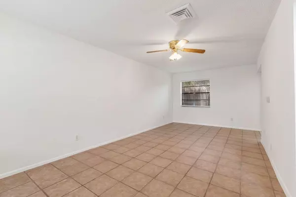Palm Beach Gardens, FL 33410,4330 Lilac ST F