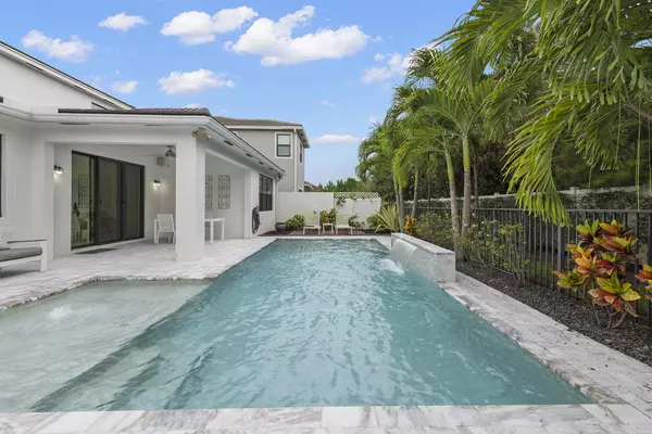Lake Worth, FL 33463,7313 Stella LN