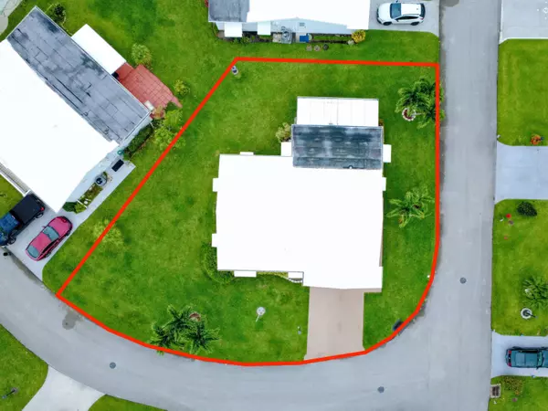 Boynton Beach, FL 33426,810 SW 8 AVE