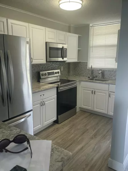 100 Paradise Harbour BLVD 410, North Palm Beach, FL 33408