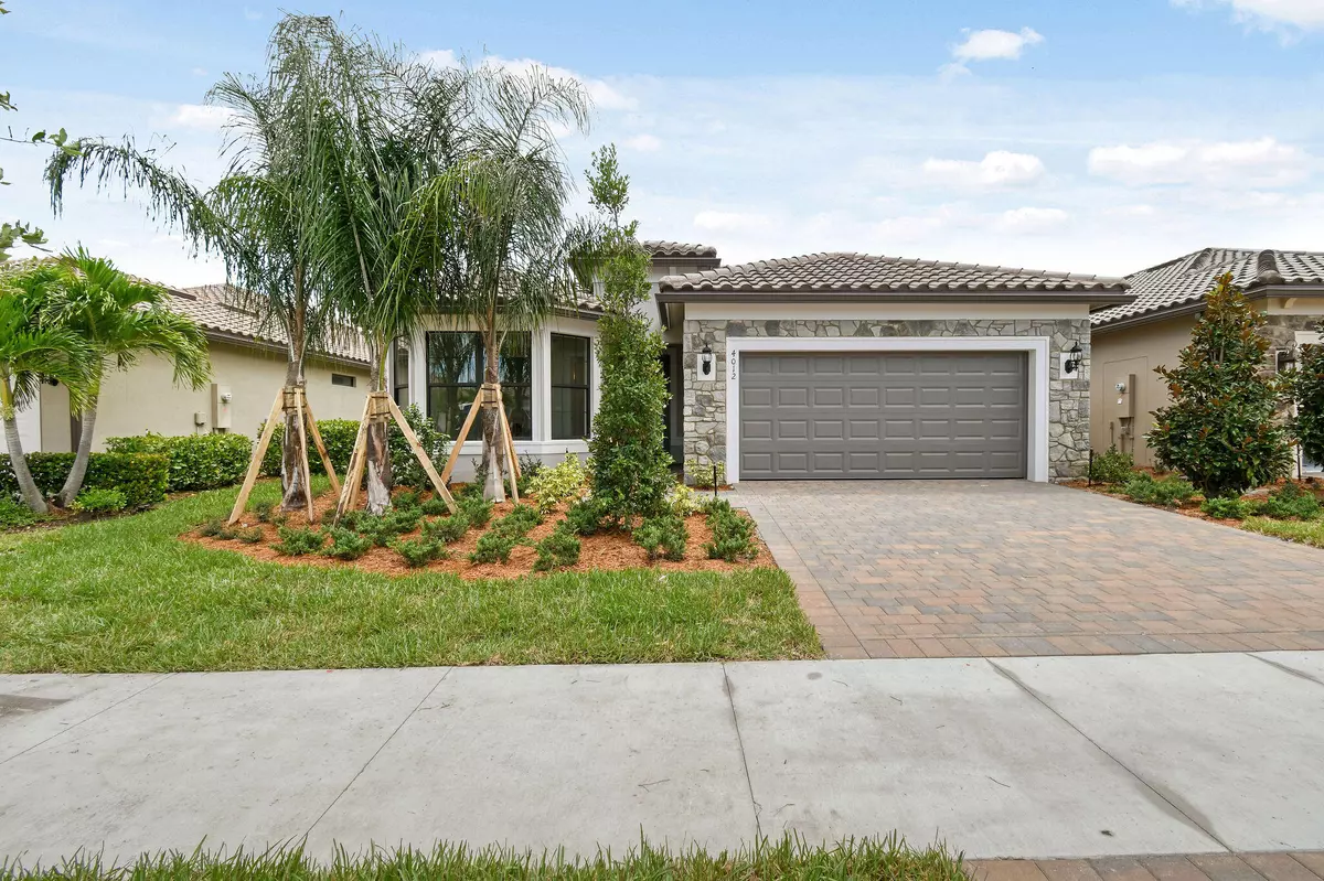 Vero Beach, FL 32967,4012 Basket Oak CIR Prosperity 101