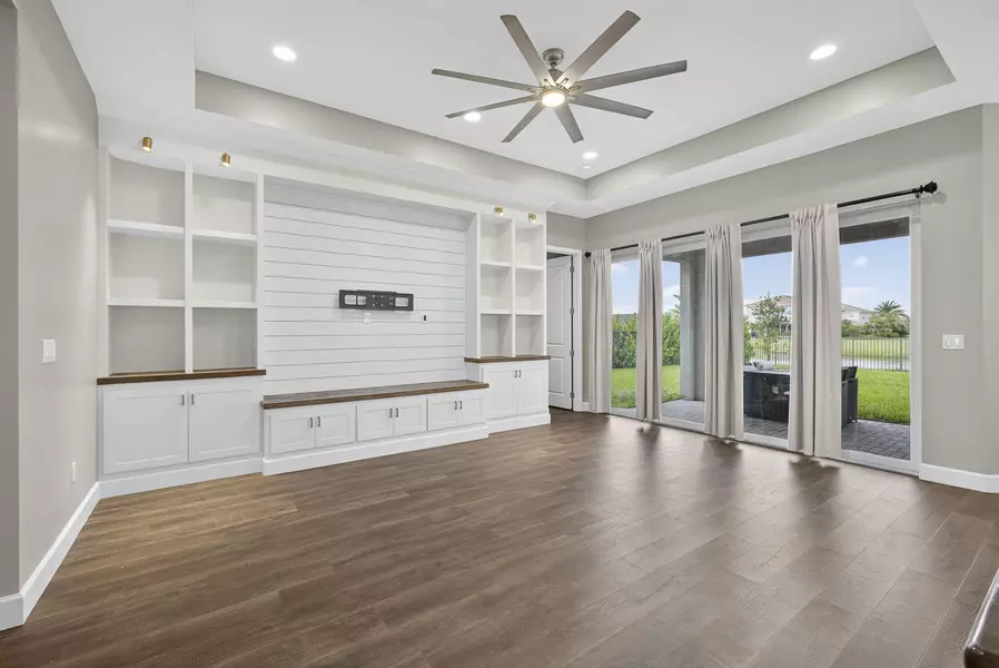 15750 Goldfinch CIR, Westlake, FL 33470